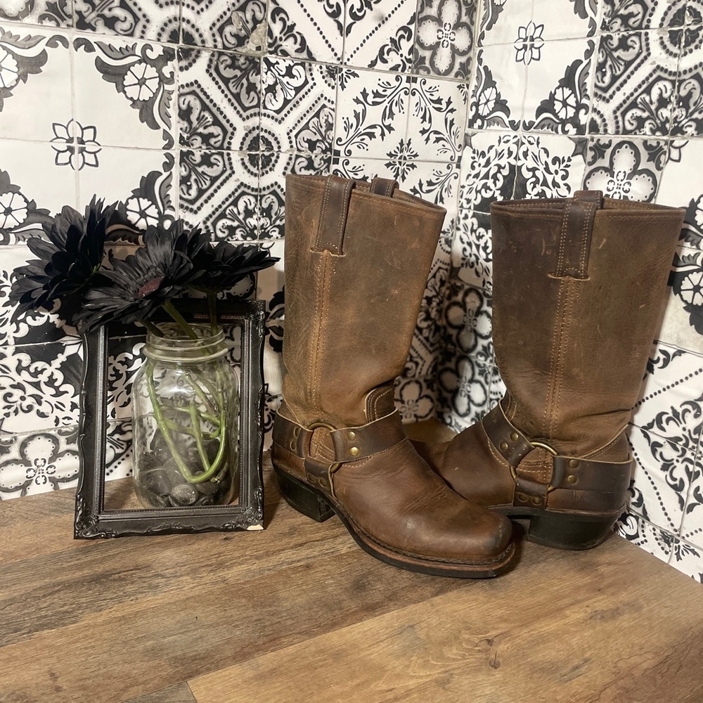 FRYE HARNESS BOOT 12R SIZE 6